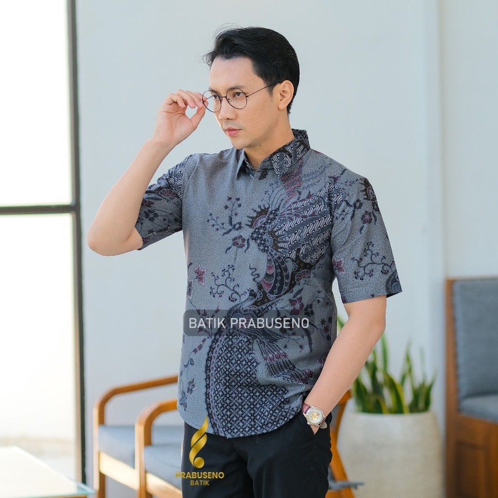 KUMBAKARNA BATIK PRABUSENO  Kemeja Pria Lengan Pendek Slimfit Katun Premium Lapis Furing Erro Kantor
