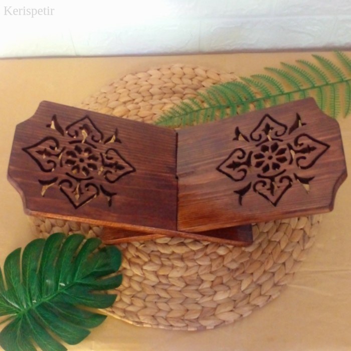 

Rekal / Tatakan Al Quran Kayu Ukir Bongkar Pasang Dudukan Al Quran - asli murah laris