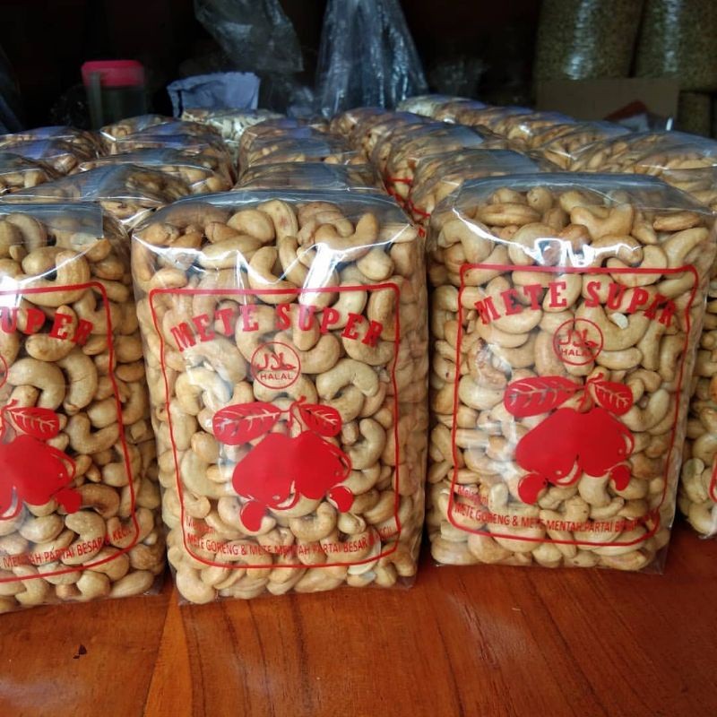 

KACANG METE MATANG FRESH ASLI WONOGIRI 1KG SUPER