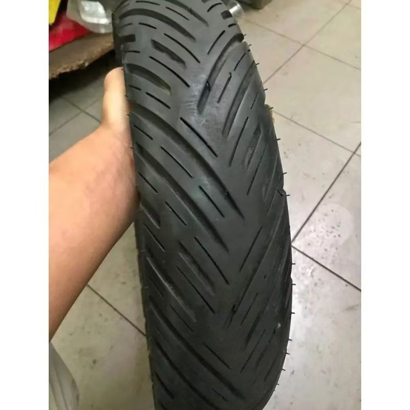 Ban belakang tubles copotan UK 100/80 ring 14