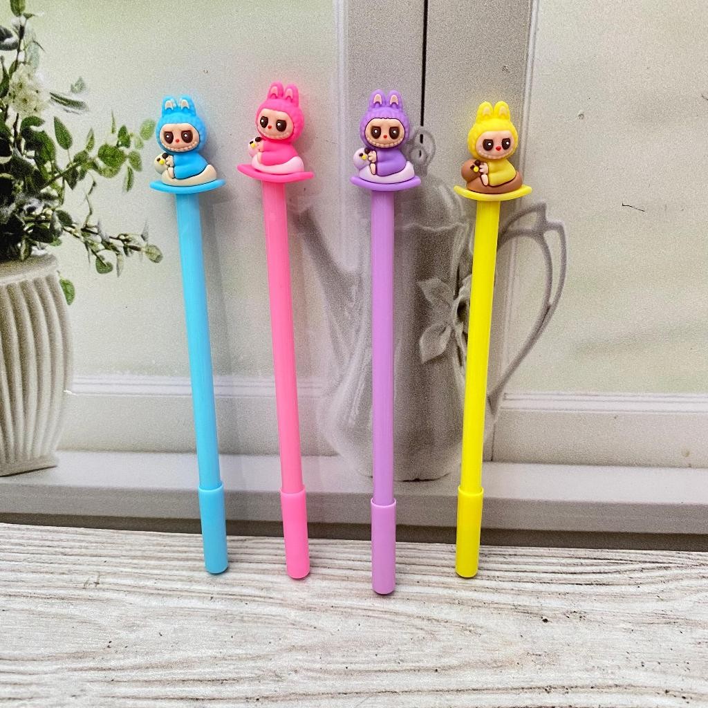 

Tersedia Pulpen Gel Tinta Hitam / Bolpen Karakter LABUBU NAIK CAPYBARA PGK-1911 Perlengkapan Alat Tulis Sekolah Kantor Harga Satuan Bisa Cod Tersedia Banyak Varian Bisa COD