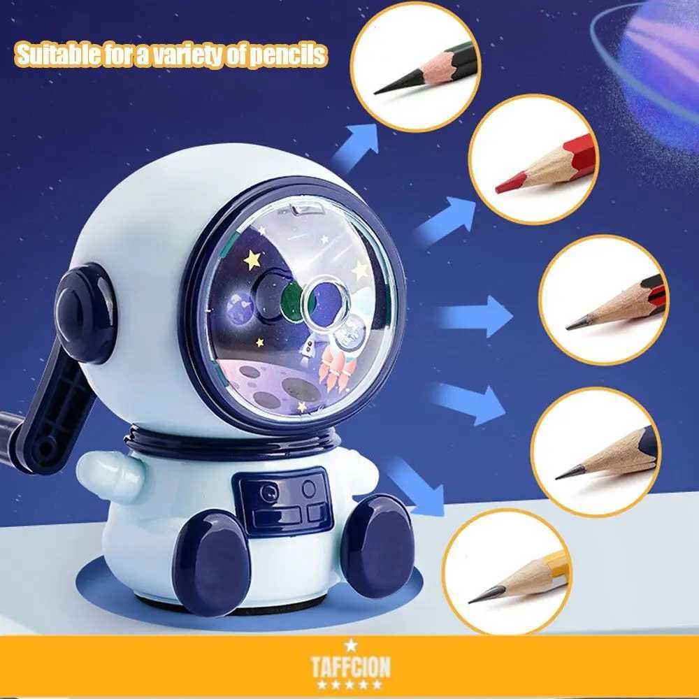 

XIAOLINGJING Rautan Pensil Manual Pencil Sharpener Mini Astronaut - 18117