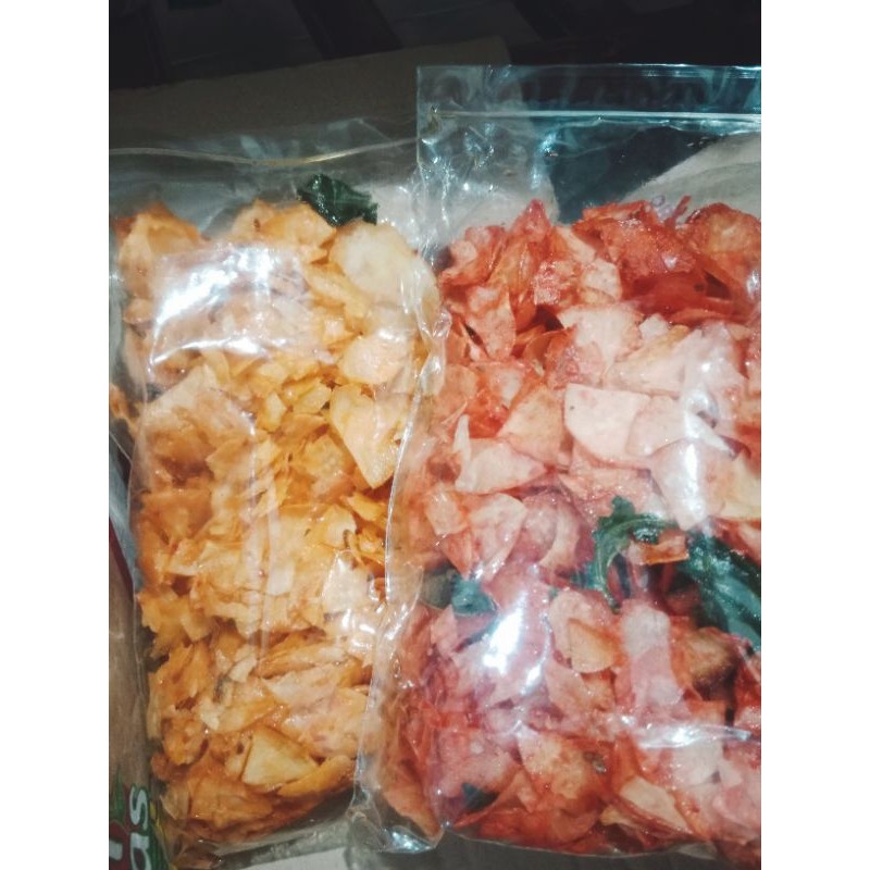 

Keripik Singkong Pedas 500g - 16 Varian Rasa Renyah & Enak Keripik Singkong Pedas Renyah - 16 Varian Rasa Bikin Nagih! (500g)