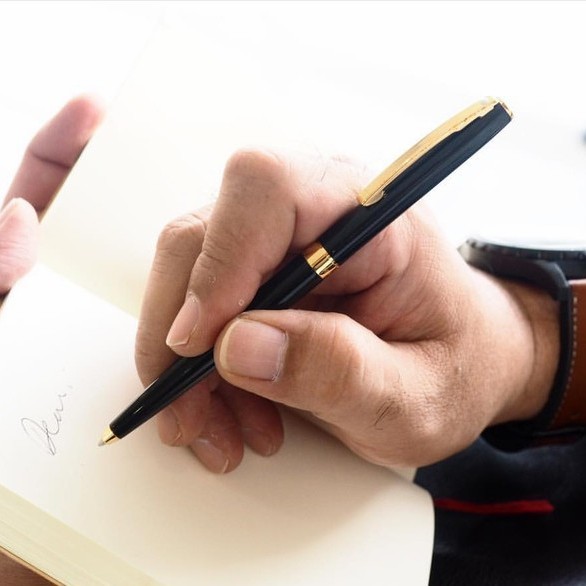

[New] Sheaffer® Sagaris® Gloss Black Ballpoint