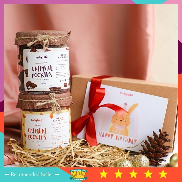 

Kado Natal tahun baru happy new years bagus murah unik / Birthday Hampers / Hampers Ulang Tahun - Oatmeal Cookies 2 Jar + FREE Greeting Card + Pita