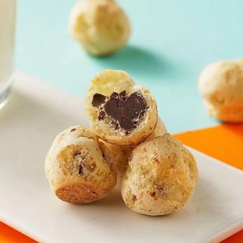 

COD Soes Coklat Cokelat 500g/1kg halal Kue Sus Kering Isi soes coklat lumer 1 kgr Enak Murah （Cemilan keluarga, cocok untuk dewasa dan anak-anak） Chocolate Food Makanan Snack
