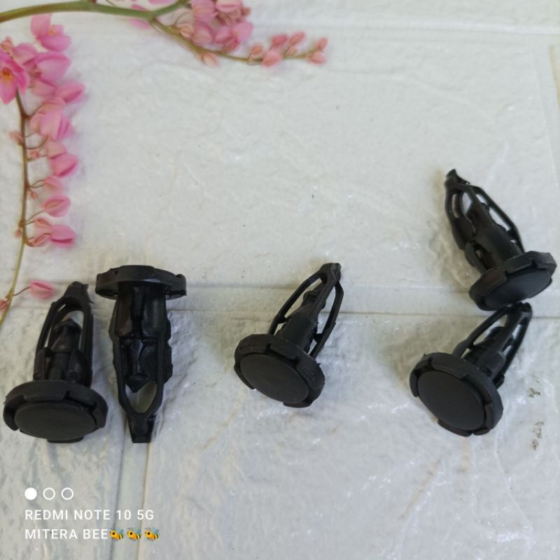 Kancing Klip Bemper Mobil Fortuner Hilux Pajero Klip Bumper