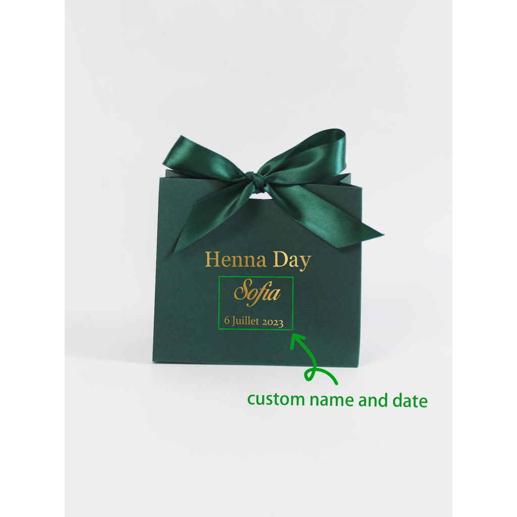 

Customizable 'Henna Day' Mini Gift Boxes with Gold/Green Satin Ribbon, Personalized Name and Date, Perfect for Wedding Favors