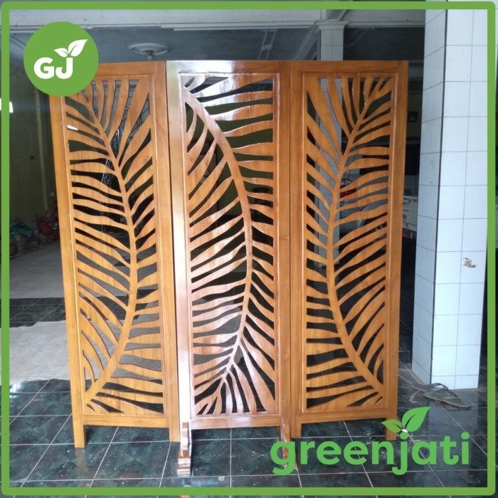 Penyekat Ruangan Kayu Minimalis