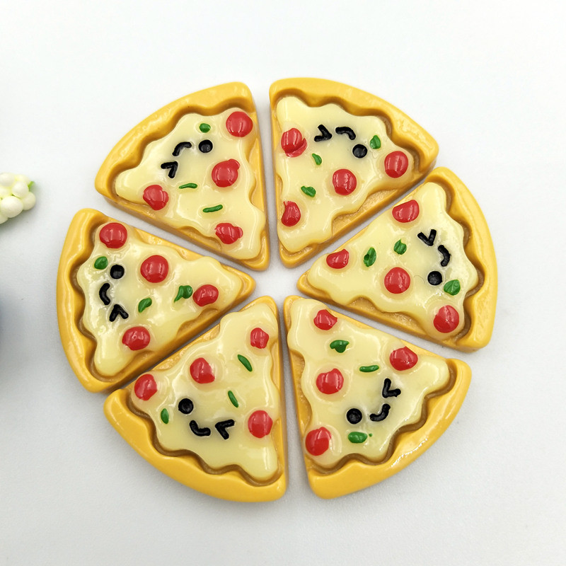 

10PCS Resin Hand-paint Mini Pizza small ornaments Flatback Stone Child Scrapbook Buttons Crafts DIY