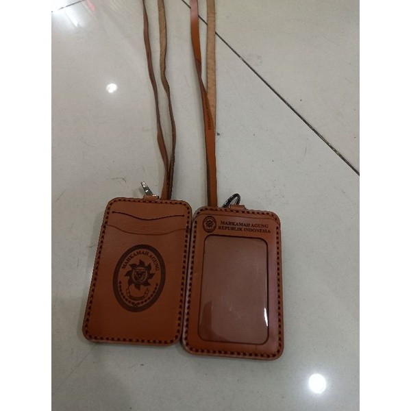 

Name Tag/Holder Mahkamah Agung/Kejaksaan (Asli kulit)