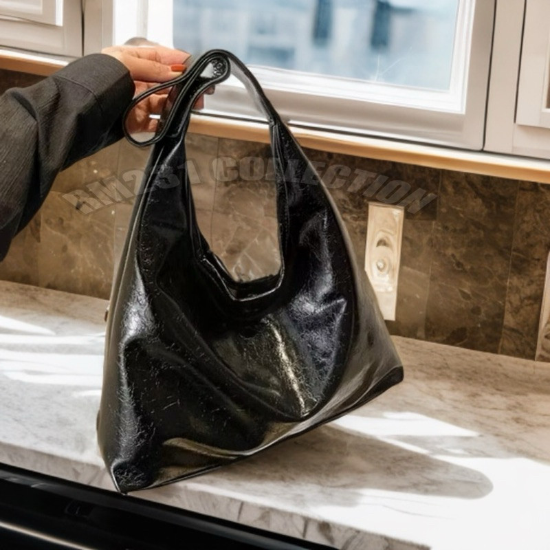 Tas Totebag Kuliah Wanita Estetik santa by bag