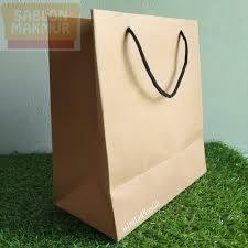

Paper Bag Kotak Hadiah dengan Tali Hitam Kecil 10X9X4 Harga Murah 1PCS