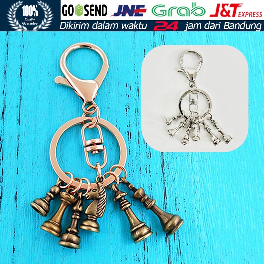 Gantungan Kunci Miniatur Catur Vintage / Desain 3D Detail Efek Patina Kuno / Paket 6 Bidak Koleksi U