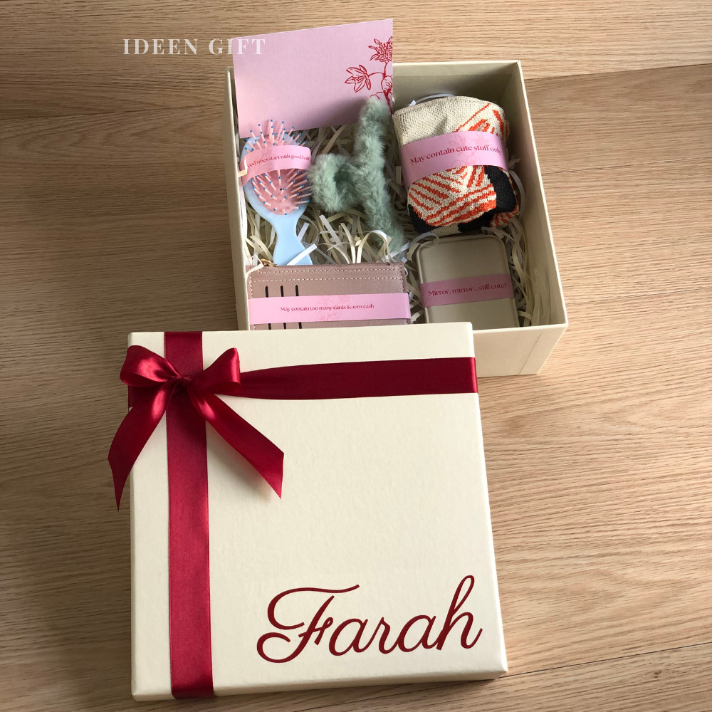 

HAMPERS GIFT BOX | KADO HADIAH CEWEK | HADIAH ULANG TAHUN | WISUDA