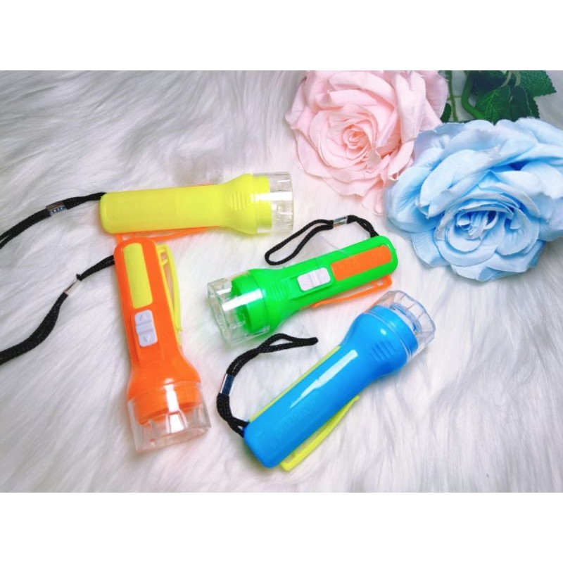 Gantungan Kunci Senter Kecil Lampu LED/gantungan senter