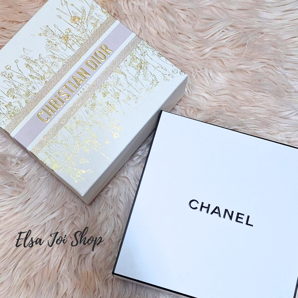 

BOX D10R/CHANNEL AUTHENTIC GIFT BOX