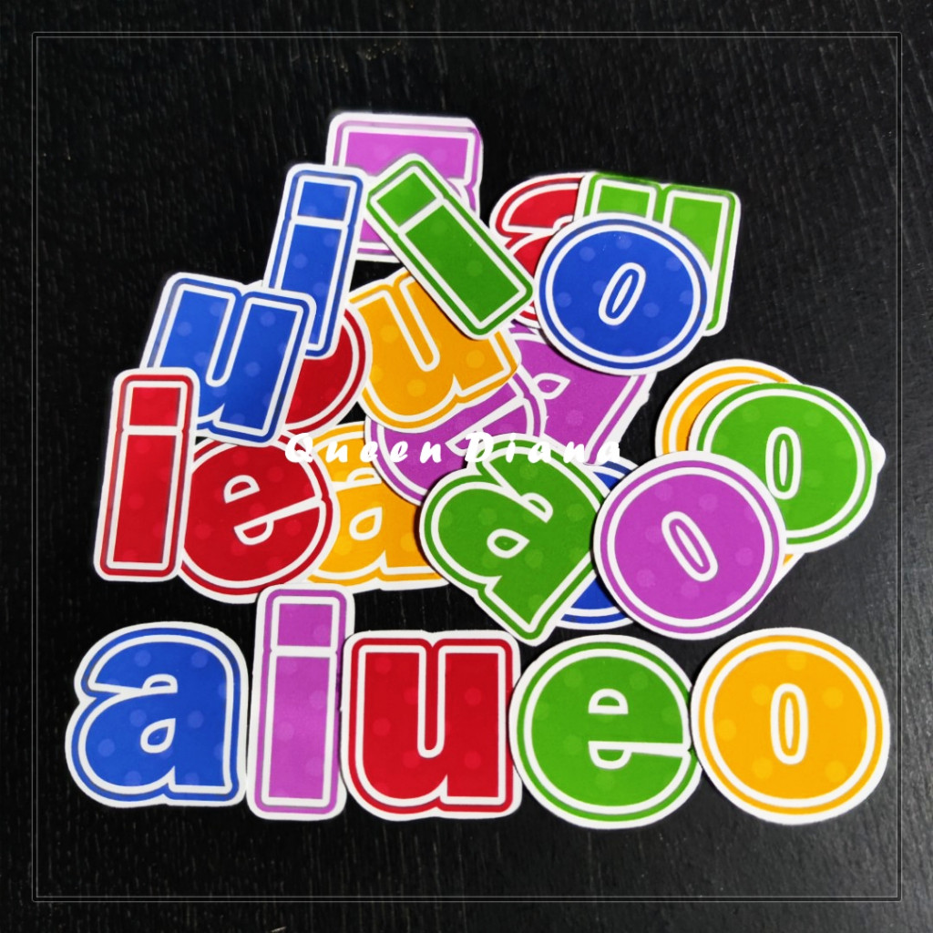 

Stiker Huruf Vocal Aiueo Model Huruf Kecil Sticker Glossy Warna Untuk Belajar Dan Kreasi Isi 25 Pcs