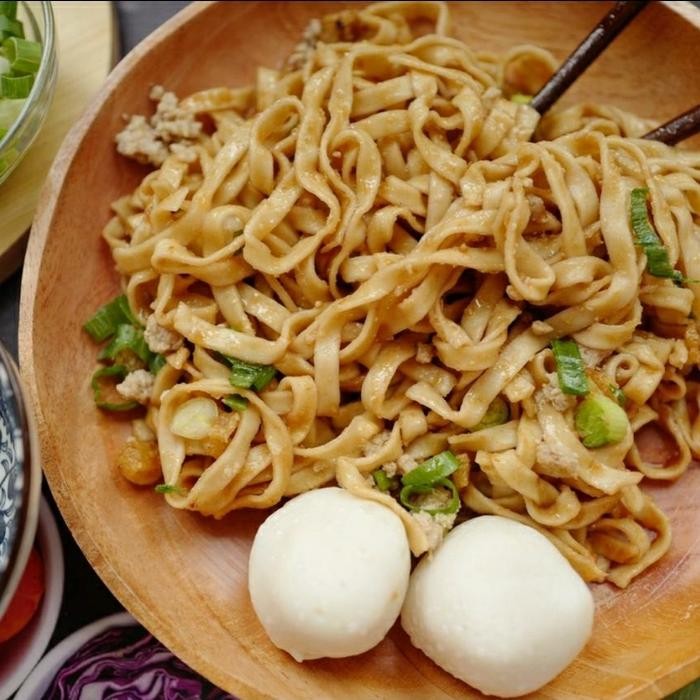 

Non Spicy Dried Mee Pok Noodle Gift Pack