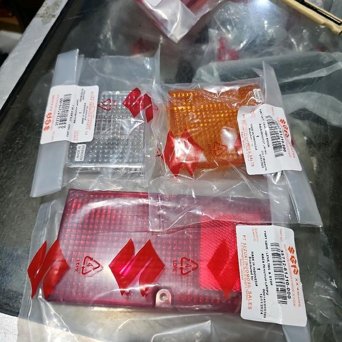 Mika Lampu stop Pickup Suzuki APV pickup dan New Carry Tayo pickup  Merah Kuning Putih asli suzuki q