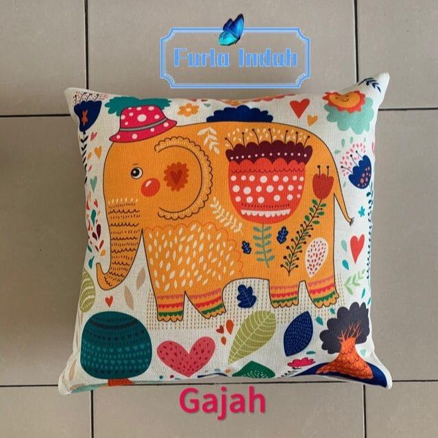 TERBARU sarung bantal sofa sarung bantal kursi motif putih bunga/hijau pohon/gajah 45×45cm - gajah