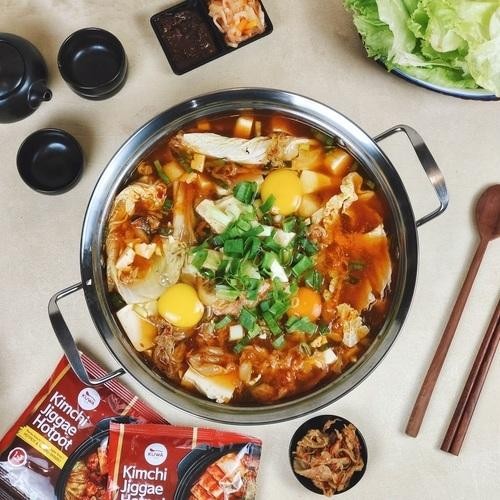 

Promo KUWA KIMCHI JIGGAE HOTPOT 100GR / Bumbu Kaldu Sup Kimchi Korea