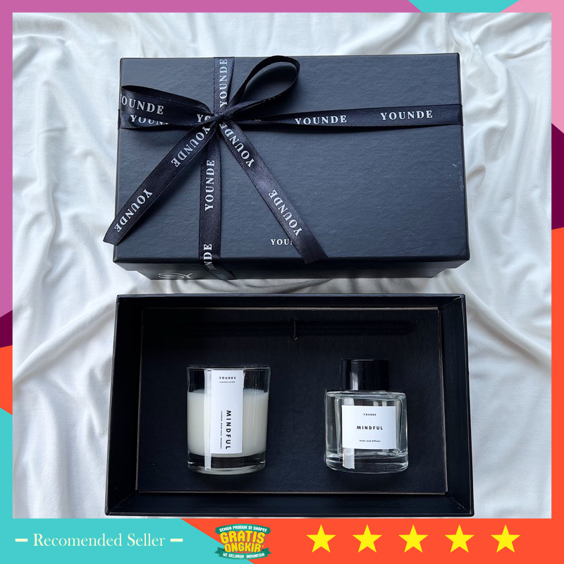 

Kado Natal tahun baru happy new years bagus murah unik / SAHARA - GIFTBOX BOX HITAM [CANDLE+DIFFUSER][REED DIFFUSER]