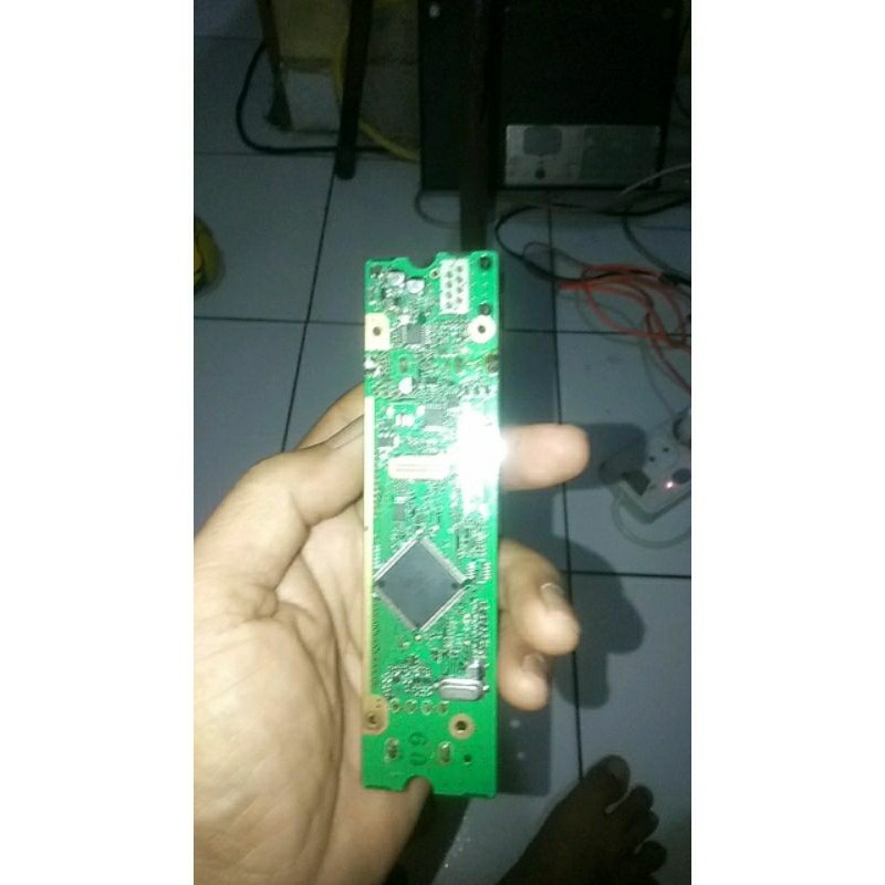 Cpu icom 2200H black series kondisi normal siap pakai