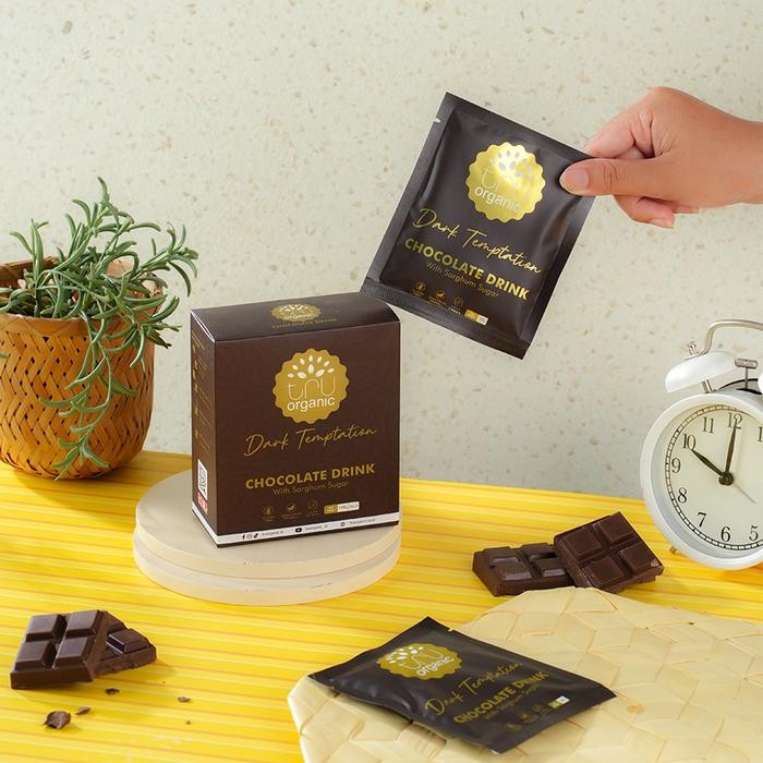 

Minuman Coklat Rendah Kalori dengan Gula Sorghum | Cokelat Bubuk TruOrganic Dark Chocolate Dark Temptation 1 Box 5 Sachet