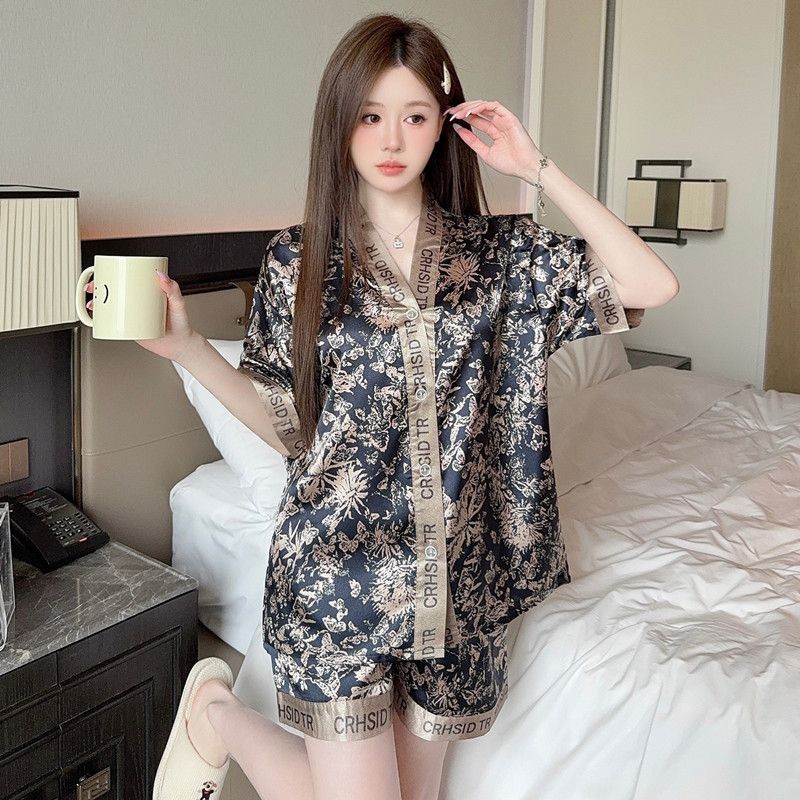 Baju Tidur Satin / Baju Pakaian Piyama Tidur Wanita Import Kekinian/baju dinas malam wanita hot/baju