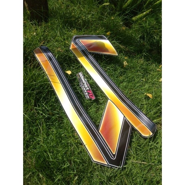 striping cb125 striping tangki cb125 simple hits