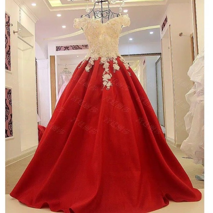 Solani gaun pengantin weddingdress merah putih