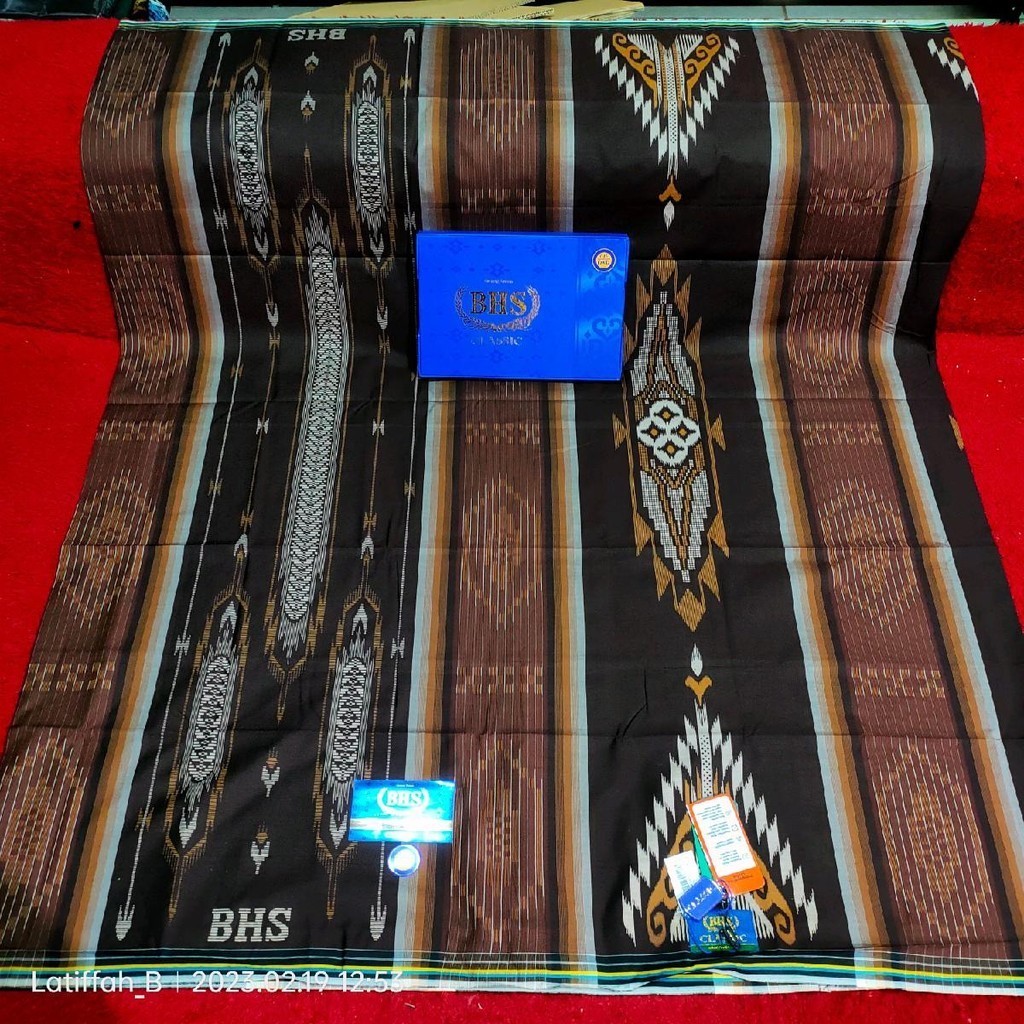 SARUNG BHS CLASSIC GOLD MOTIF DKD DKA DKC