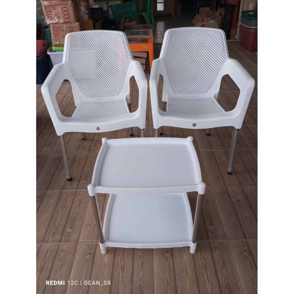 Kursi Twin pan Santorini KR9 + meja (2 kursi + meja)