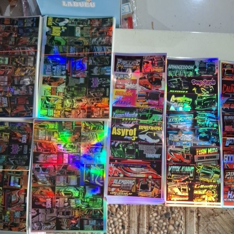 

stiker Bus hollogram 1set 4potong