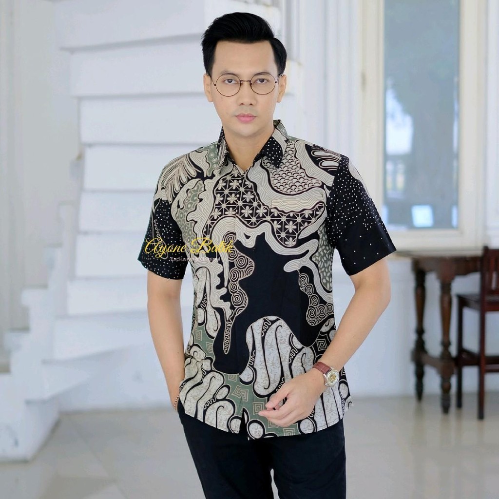 Hem batik pria terbaru GELOMBANG ASMARA batik lengan pendek warna hijau sage atasan batik pria mewah