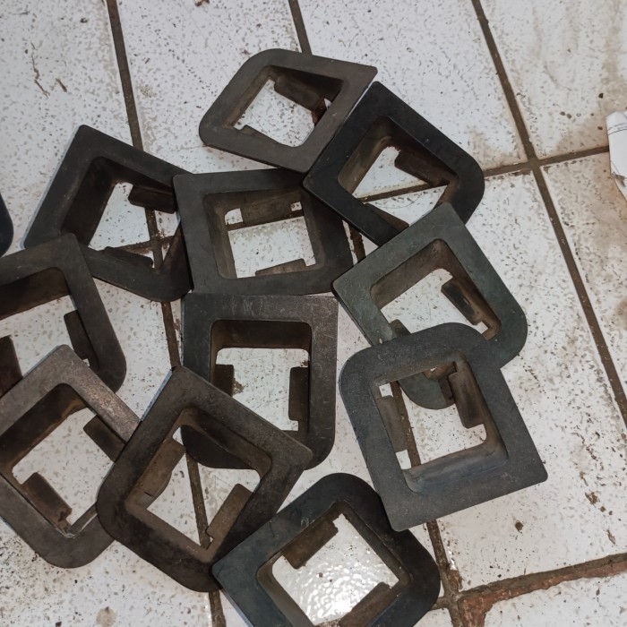 plastik cover jok belakang Vespa Excel original bekas utuh