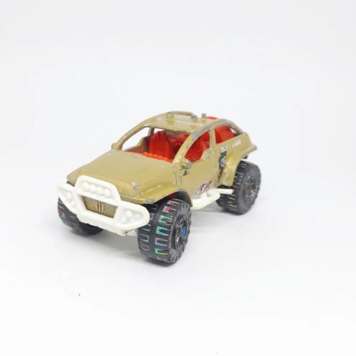 4 x 4 Buggy  Matchbox Diecast Skala 64 Mobil Mainan Anak