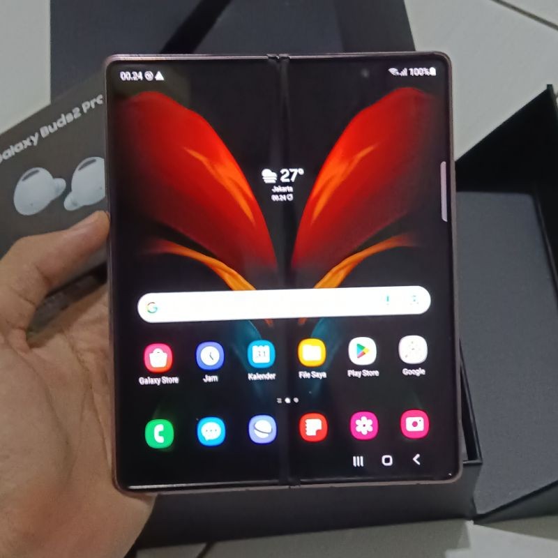 Samsung Galaxy Z Fold 2 12/256GB Fullset ex Resmi murah
