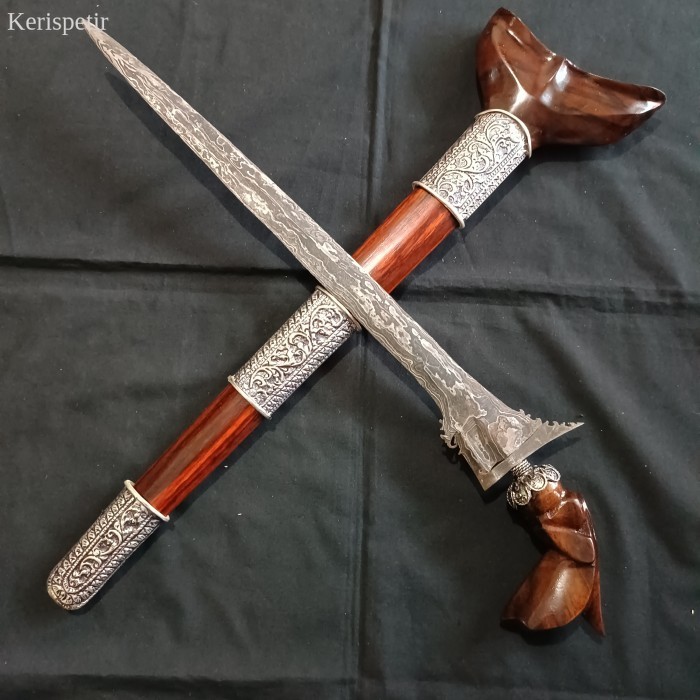 

Keris Bangkinang Asli Warangka Kayu Sono Keling Hias Tembaga Ukir murah antik