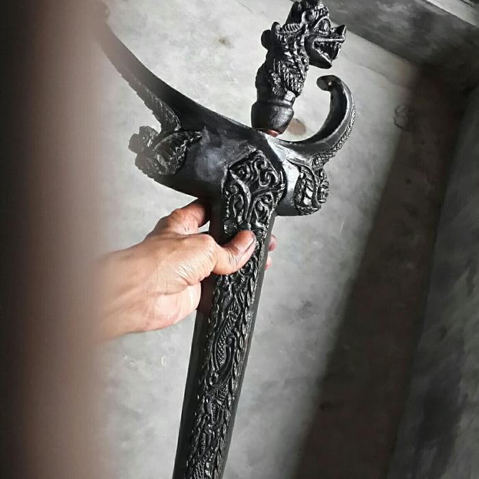 

WARANGKA KERIS UKIR MEDUROAN