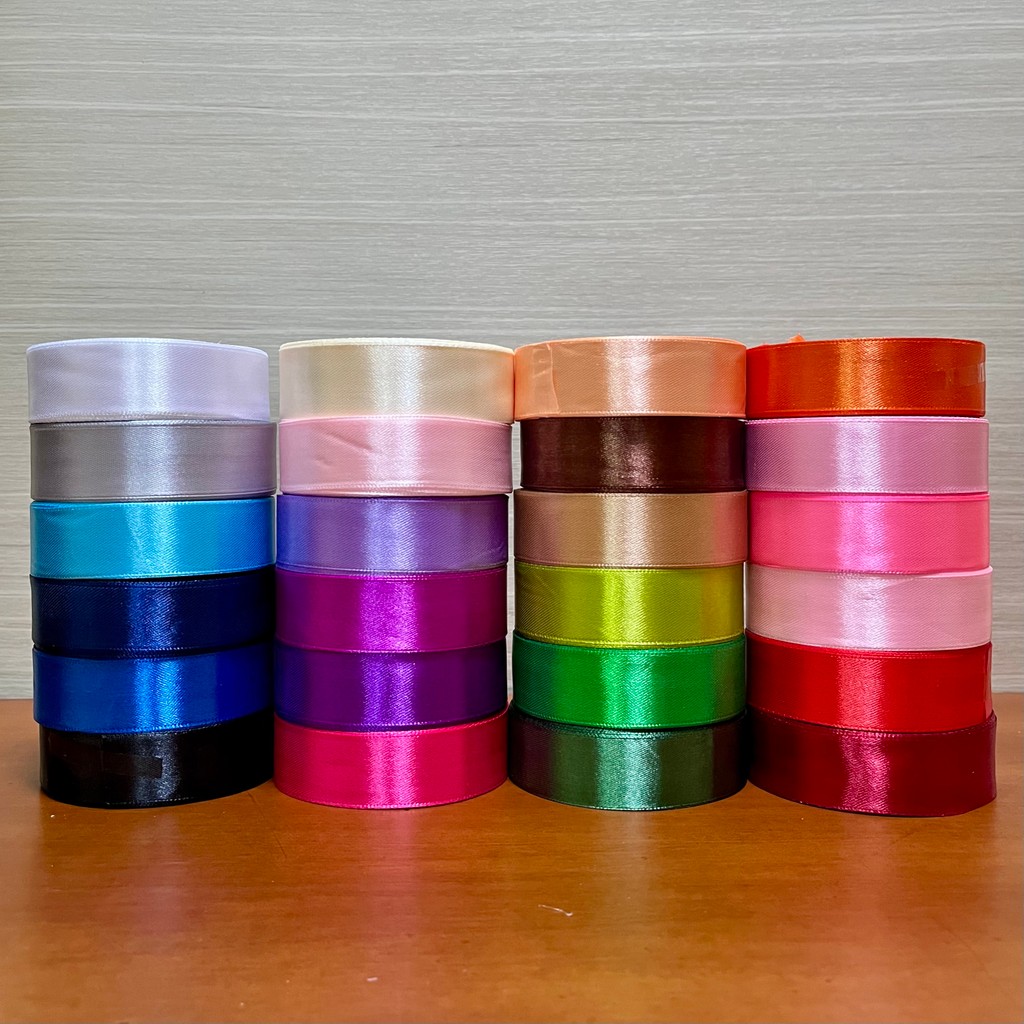 

Fleur Loom - (2.5cm) Pita Satin / Pita Kain Kado / Pita Buket / Bouquet Ribbon / per roll