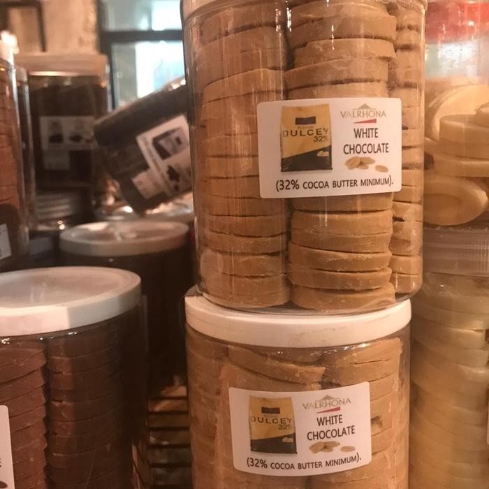 

Promo Valrhona Dulcey Blond 32% Chocolate Couverture Coklat Gourmet 250 gram