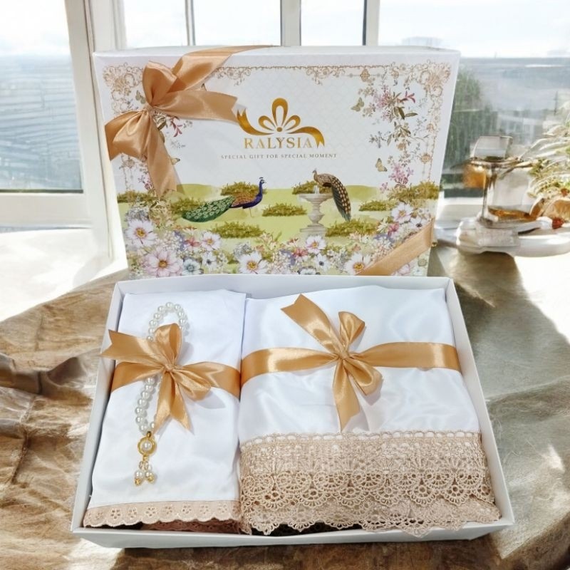 

HAMPERS MUKENA KATUN SATIN TERMURAH / HAMPERS IDUL FITRI / HAMPERS LEBARAN /KADO HADIAH PERNIKAHAN / GRADUATION / WEDDING / KADO ULANG TAHUN / BIRTHDAY / KADO PACAR / BESTIE / PENGAJIAN / UMROH HAJI / HADIAH WISUDA / KADO GURU / HARI IBU