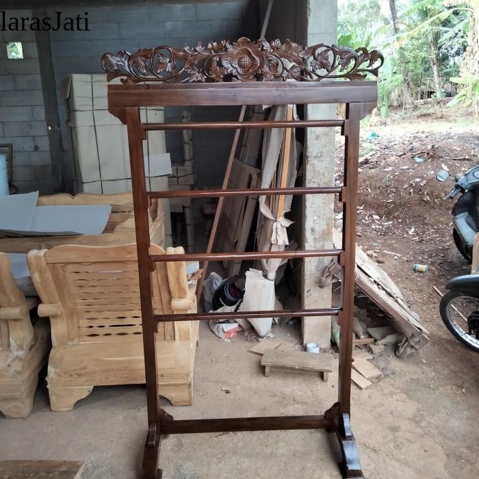 

gawangan kain batik tongkat 4 kayu jati ukiran jepara, ukuran kain 110 antik