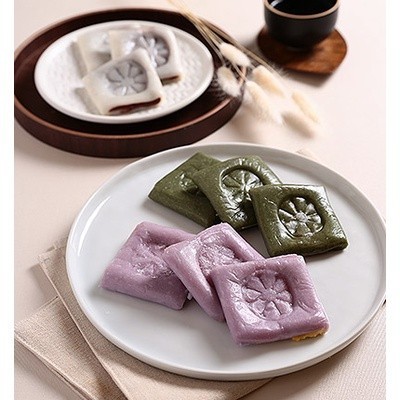 

PO 1day Angko Jolpyon Tteok Korean Traditional Rice Cake 1Kg Halal - Kue Traditional Korea