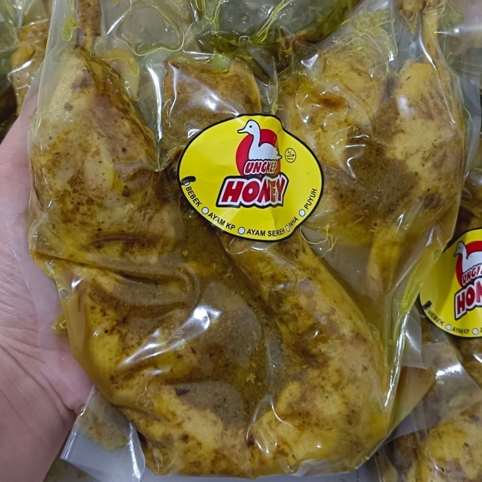 

BEBEK UNGKEP 1 EKOR, SUPER EMPUK BONUS SAMBEL / FROZEN FOOD HALAL