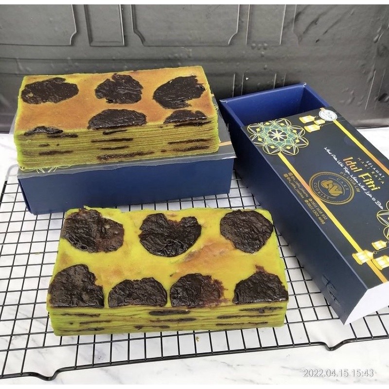 

lapis premium pandan prunes 1/2 loy