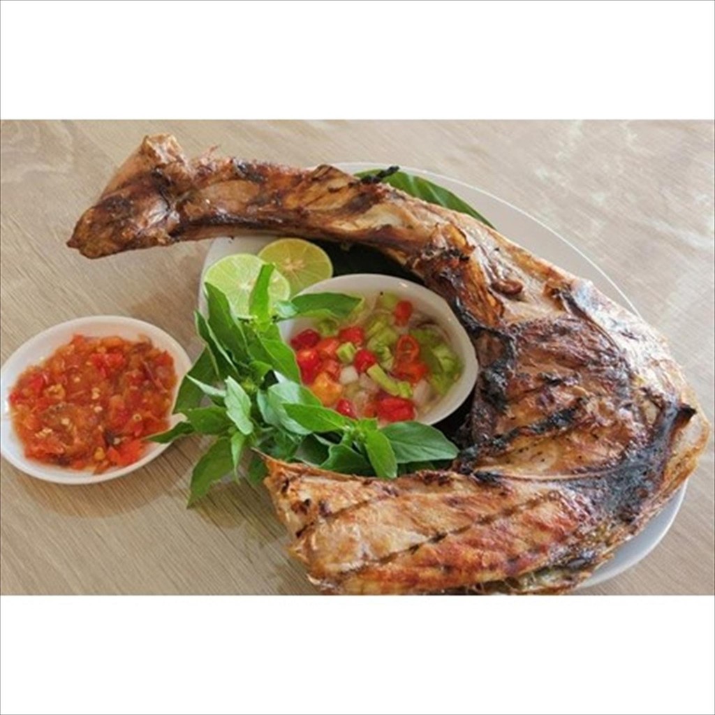 

RAHANG TUNA - DAGING TEBAL - BERAT 1,4 KG / POTONG - BESAR DAN PUAS