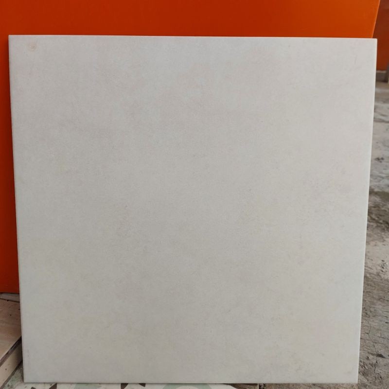KERAMIK 50X50 PUTIH MATT ATAU TIERRA WHITE / 50X50 PUTIH MATT